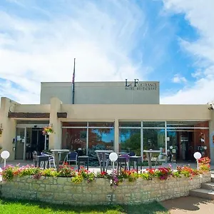 Logis & Restaurant Le Hotel Fleurance